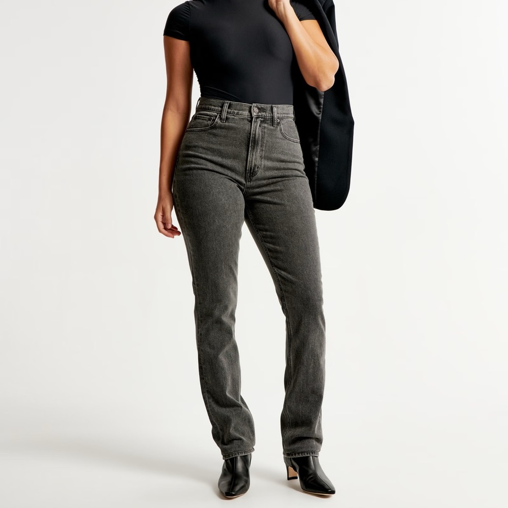 Abercrombie and Fitch Curve Love Ultra High Rise 90s Slim Straight Jean